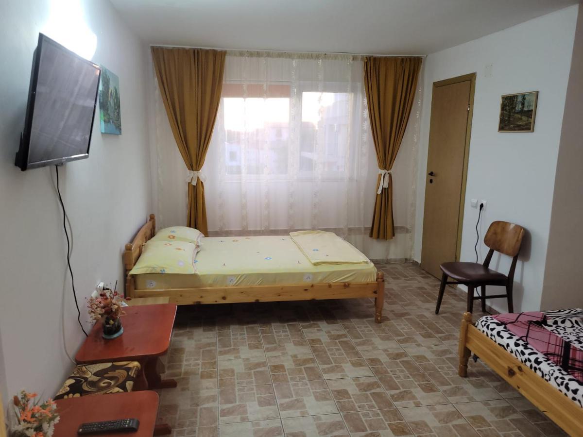 Cazare Eforie Nord, Plaja Acapulco, Garsoniere Four Studios, Bucatarie Comuna, Baie Proprie, Etaj 4, Fara Lift Экстерьер фото