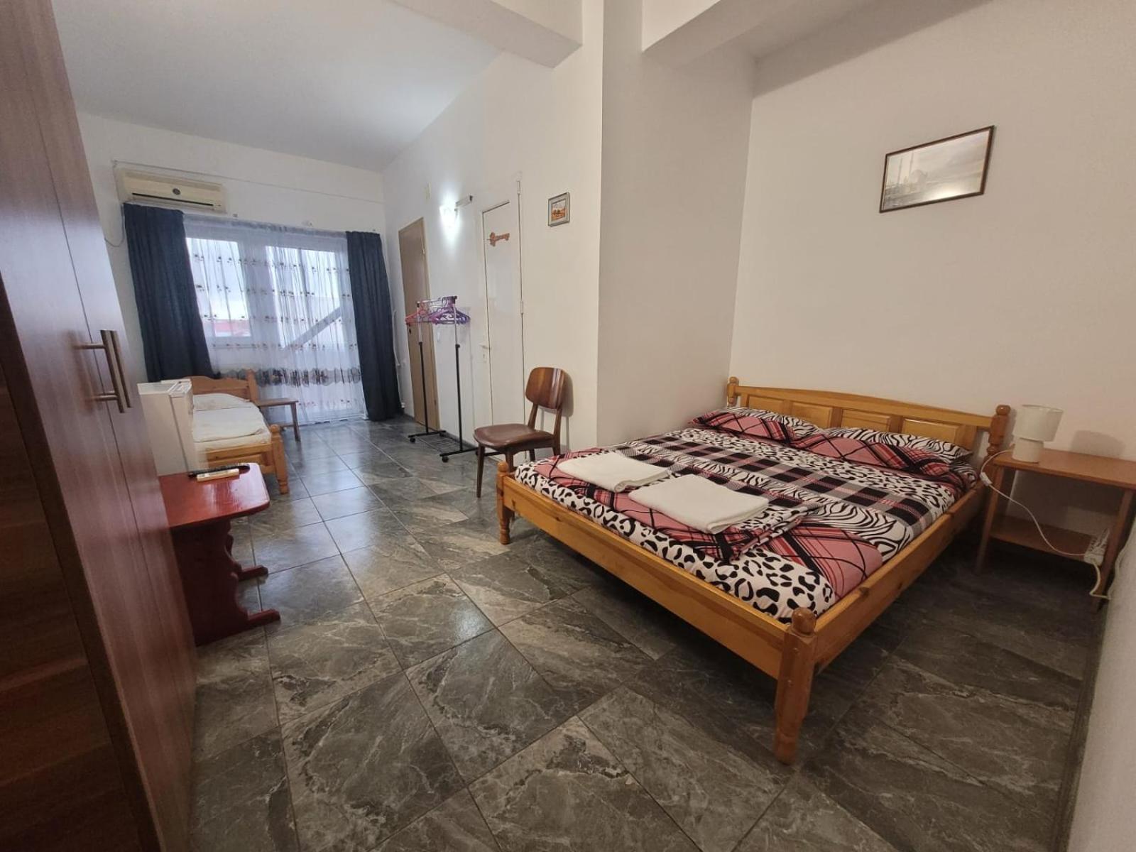 Cazare Eforie Nord, Plaja Acapulco, Garsoniere Four Studios, Bucatarie Comuna, Baie Proprie, Etaj 4, Fara Lift Экстерьер фото